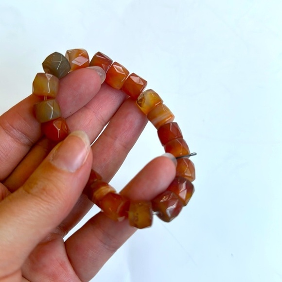 NWT Chicos Red and Brown Stretch Beaded Bracelet - Picture 2 of 6